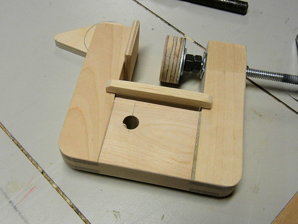 How To Make an Edge Clamp IBUILDIT.CA
